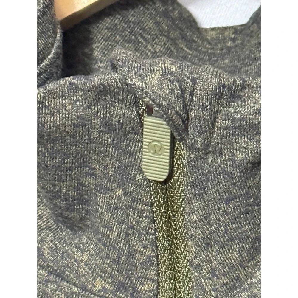 Lululemon Extra Mile 1/2 Zip Pullover Womens 6 Heathered Utilitarian Green